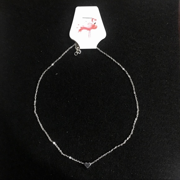 NWT Dainty Heart Silver Toned Necklace Jewelry - Picture 3 of 5